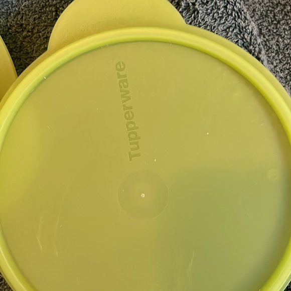 Tupperware Expandable Bowl - Picture 2 of 6